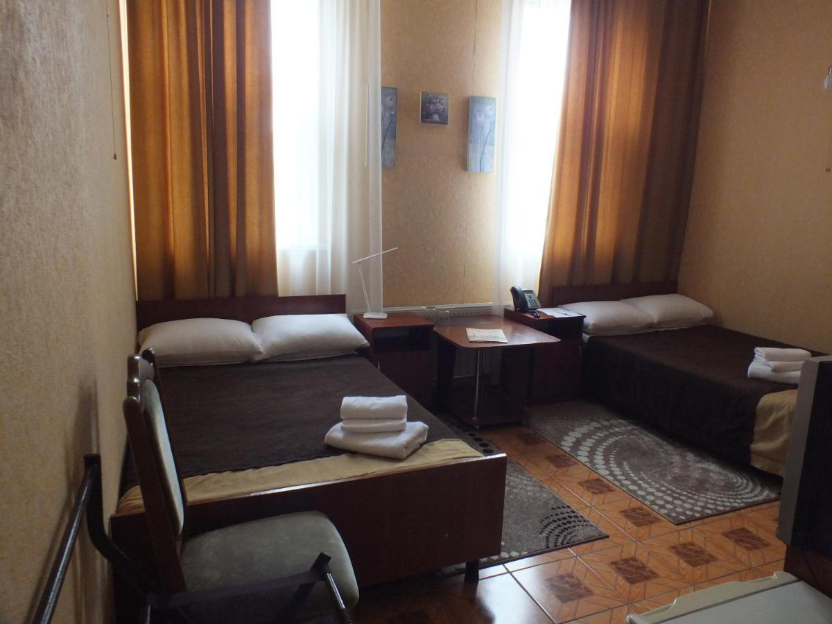 Vorontsovskiy Hotel Melitopolʼ Exterior foto